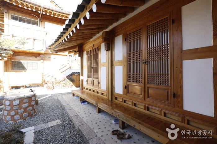 SOSEOLJAE (소설재(첨성대점))