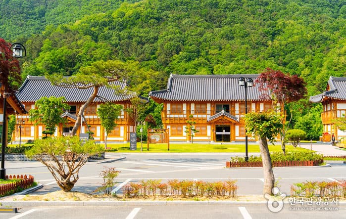 Sukjonggwan of the Royal Room (왕의지밀 숙종관)