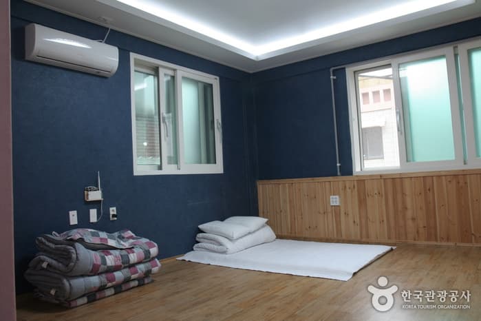 Good Guesthouse (좋은집 게스트하우스)