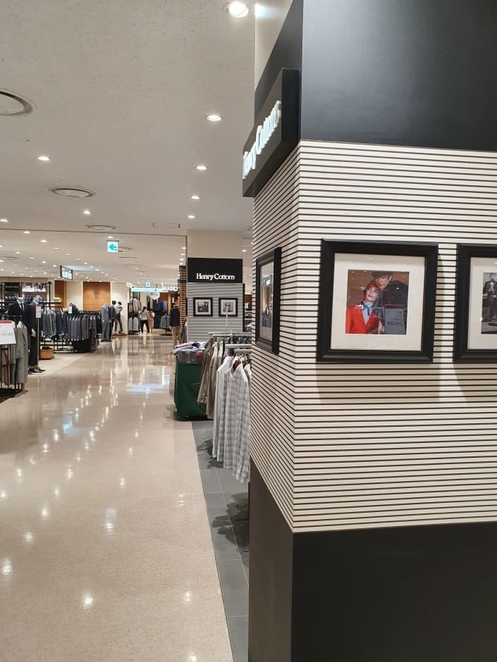 Kolon Henry Cotton’s - Lotte Gwangmyeong Branch [Tax Refund Shop] (코오롱 헨리코튼 롯데광명)