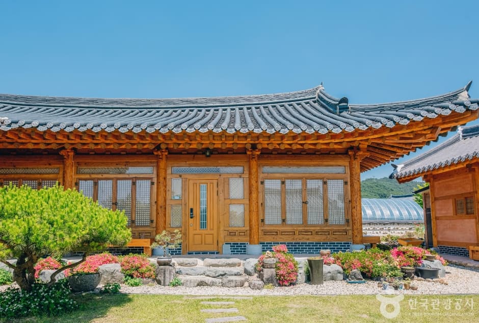 Byeolbaragi House[Korea Quality] / 별바라기집[한국관광 품질인증]