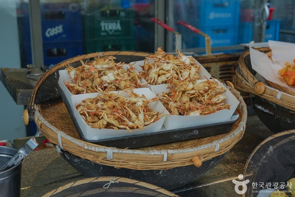 Soraepogu Pocha Street (소래포구 포차거리)