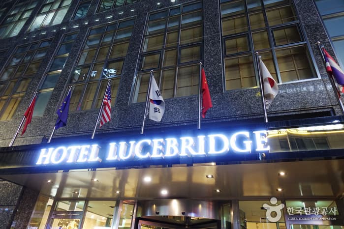 THE FIRST STAY (더퍼스트스테이 호텔)