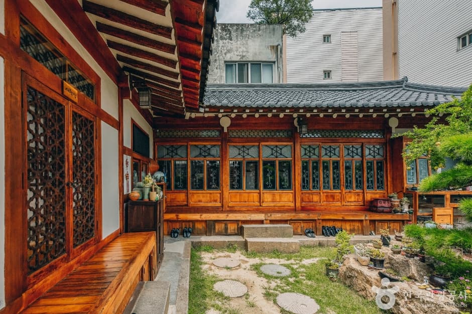 Hanok 1957 (한옥1957)