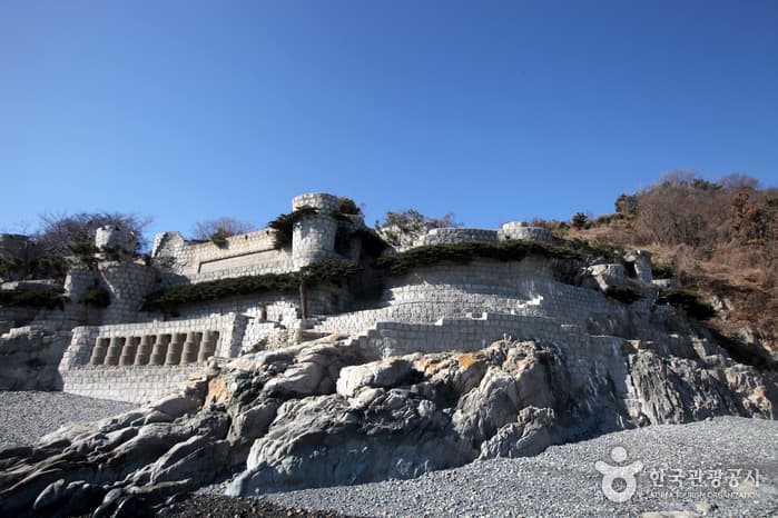 Maemiseong Fortress (매미성)