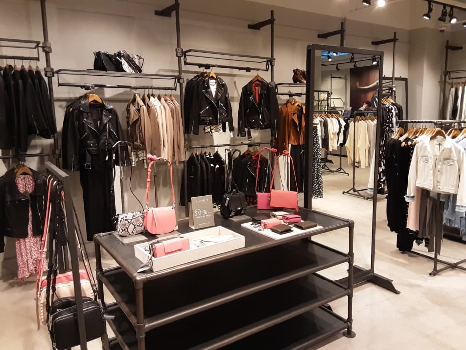 Allsaints - Busan Premium Outlets Branch [Tax Refund Shop] (올세인츠 신세계아울렛 부산점)