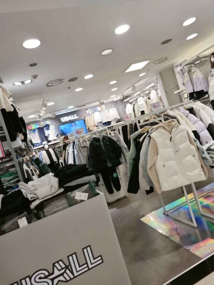 Usall - 2001 Outlet Junggye Branch [Tax Refund Shop]  (유솔 2001아울렛 중계)