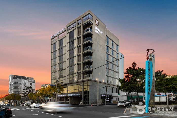 Brown Dot Hotel (Jangsaengpo)(브라운도트호텔 (장생포점))