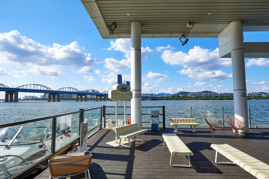 Hyundai Yacht Seoul Branch (현대요트 서울지점)