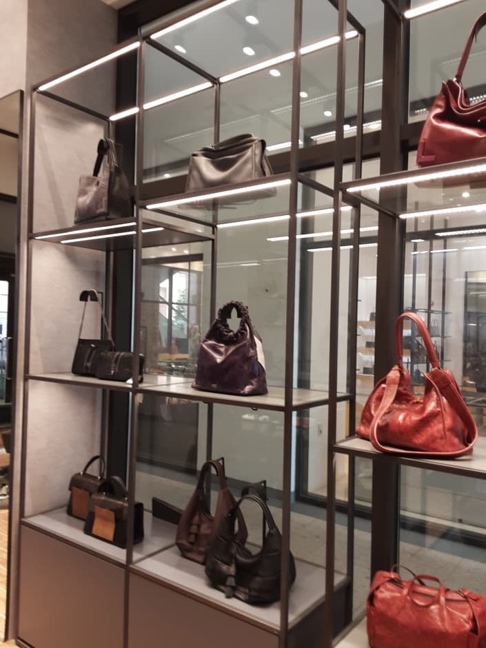 The Handsome Rouge & Lounge - Lotte Paju Branch [Tax Refund Shop] (한섬 루즈앤라운지 롯데파주)
