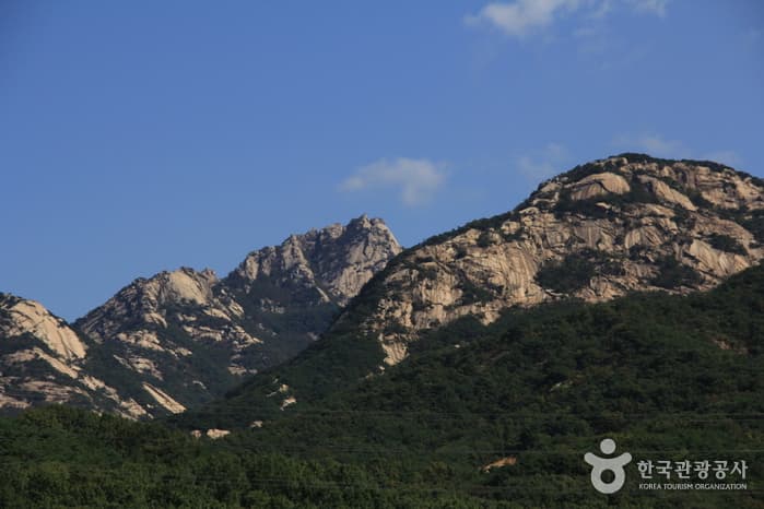 Samgaksan Mountain (삼각산)