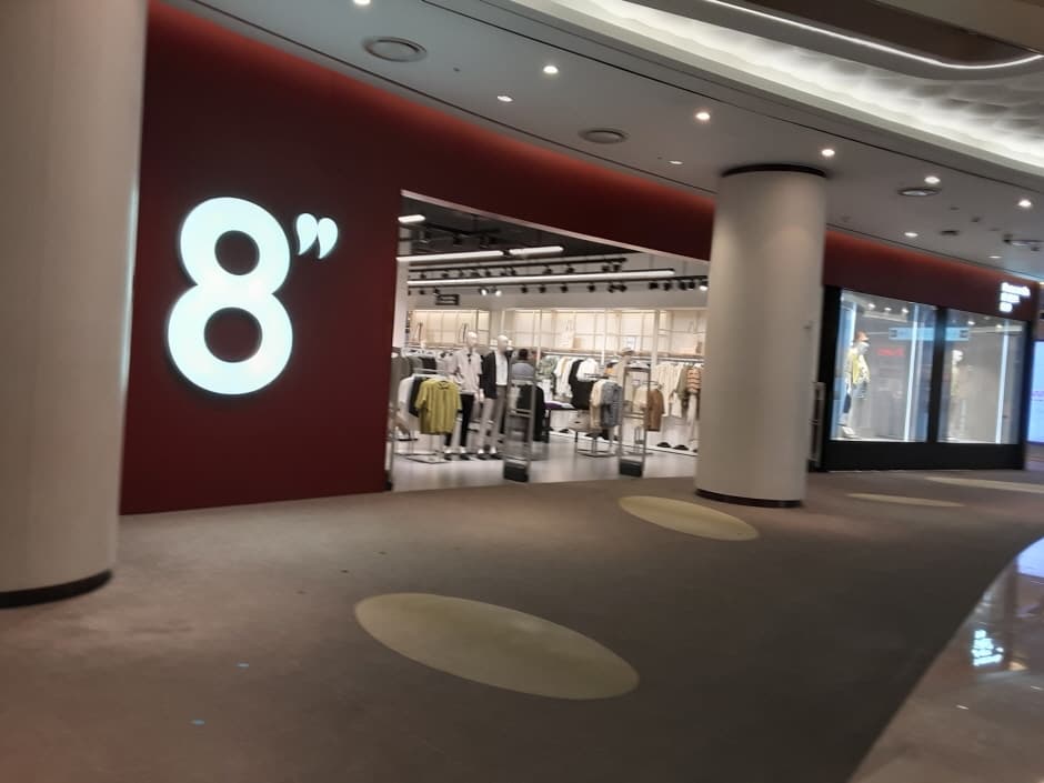 8 Seconds - Lotte World Mall Branch [Tax Refund Shop] (에잇세컨즈 롯데월드몰점)