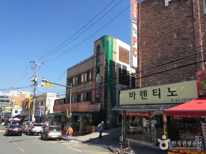 Jeonju Seobu Market (전주 서부시장)