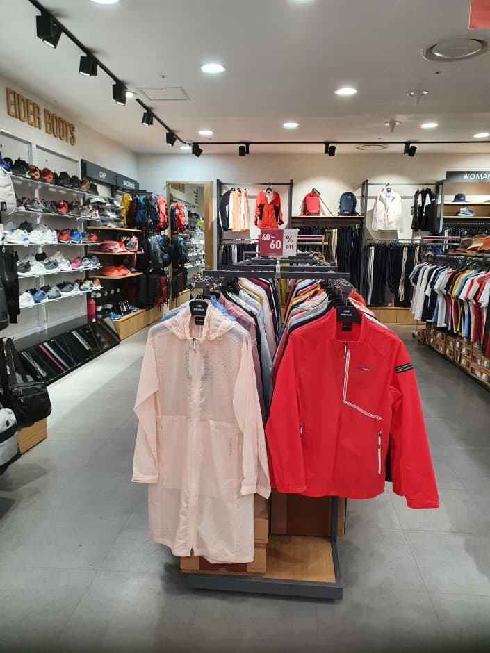 Eider - Lotte Factory Gasan Branch [Tax Refund Shop] (아이더 롯데팩토리 가산)
