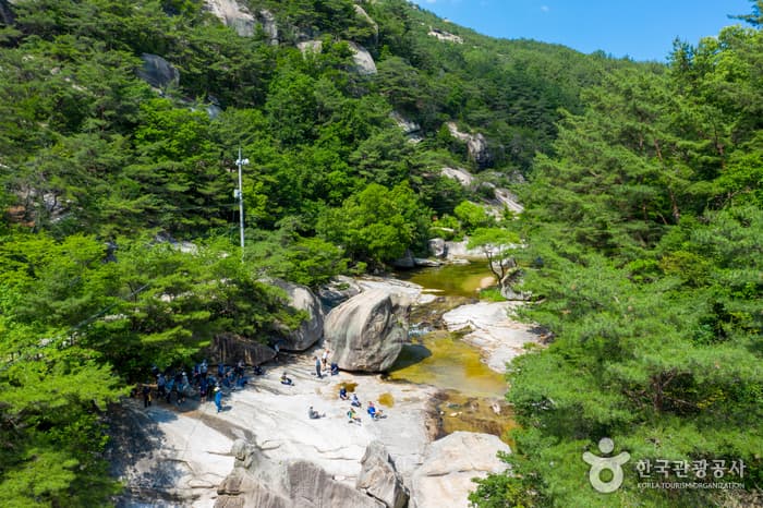 Seonyudonggyegok Valley (선유구곡(선유동계곡))