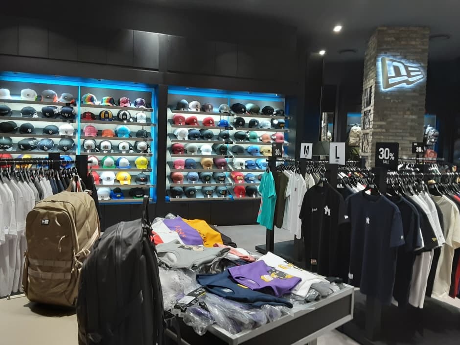New Era - Hyundai Songdo Branch [Tax Refund Shop] (뉴에라 현대송도)