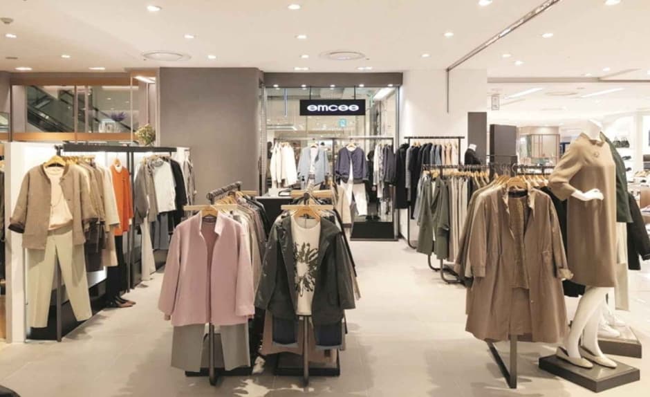 MC [Tax Refund Shop] (엠씨)