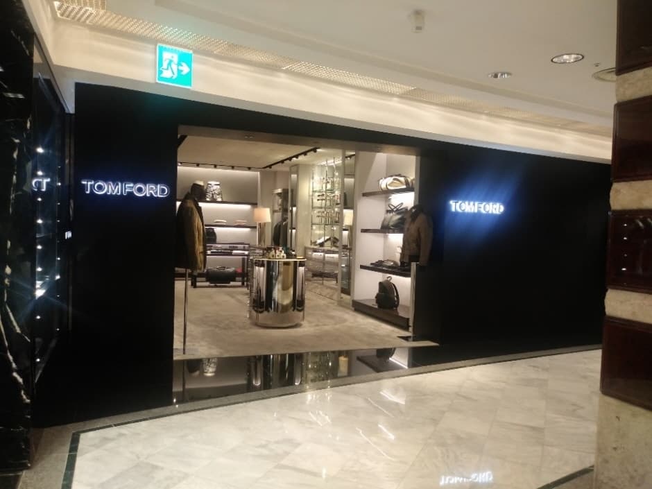 Tom Ford Men - Galleria (4F) Branch [Tax Refund Shop] (톰포드남성 갤러리아 4층)