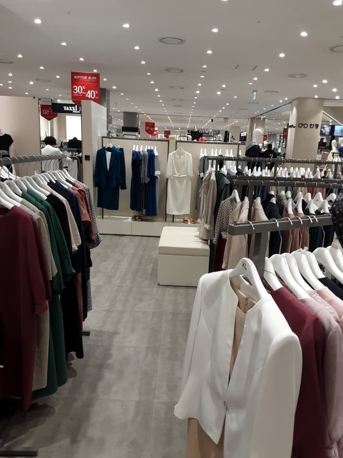 KL [Tax Refund Shop] (KL)