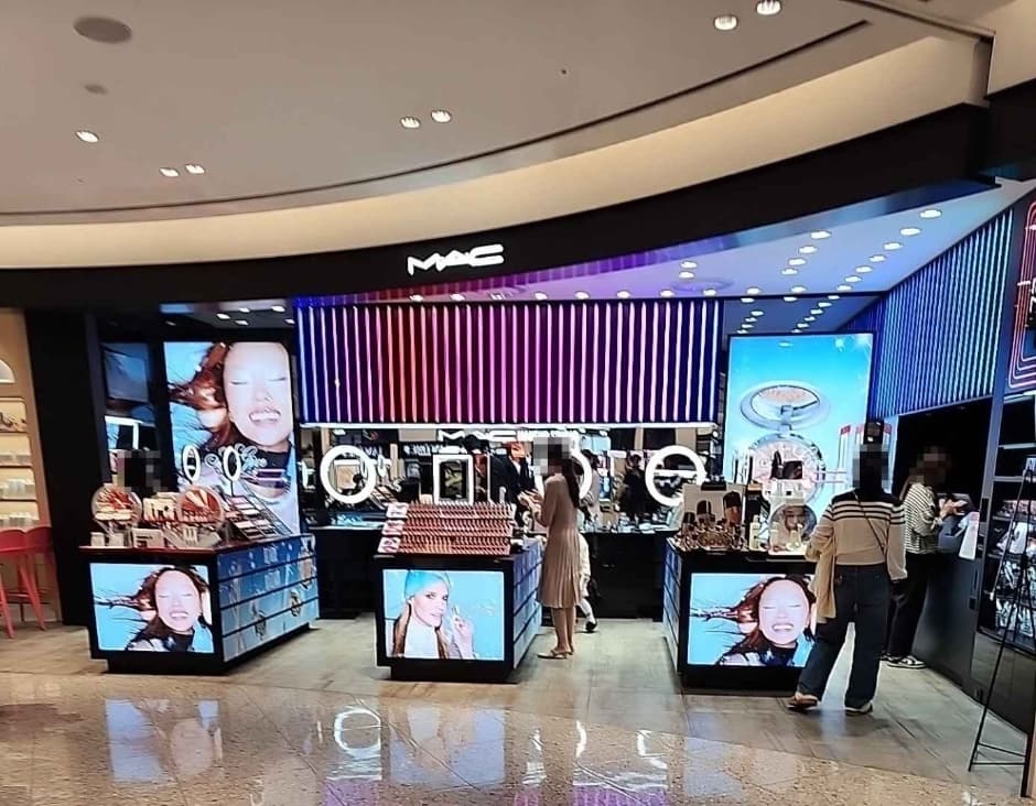 MAC [Tax Refund Shop] (맥)