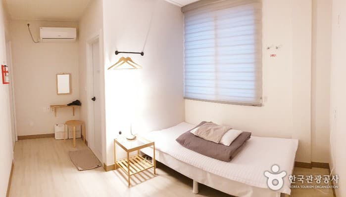 ALLEY HOSTEL & GUESTHOUSE (앨리게스트하우스)