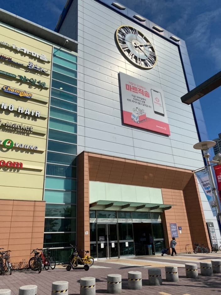 Homeplus - Incheon Yeonsu Branch [Tax Refund Shop] (홈플러스 인천연수)