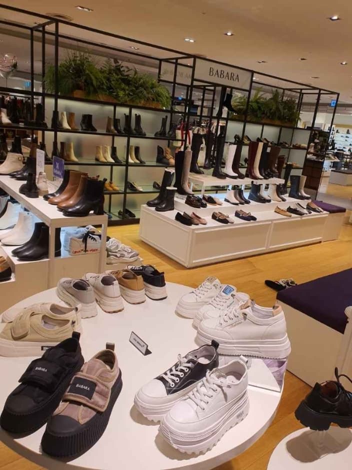 Barbara [Tax Refund Shop] (바바라)