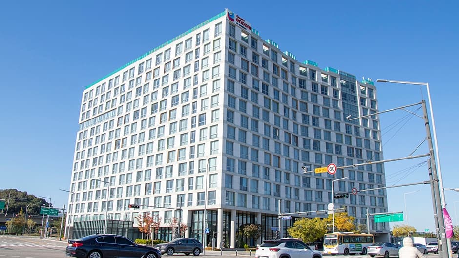 Ramada Encore by Wyndham Gimpo Han River Hotel (라마다앙코르 바이윈덤 김포한강호텔)