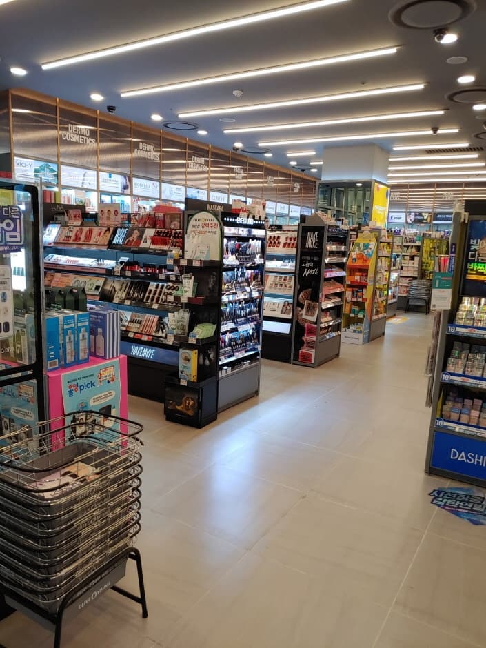 Olive Young - Dongtan Branch [Tax Refund Shop] (올리브영 동탄)