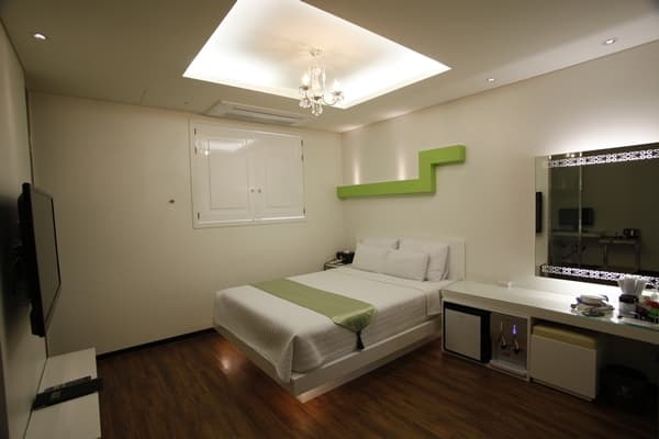 VV HOTEL [Korea Quality] / VV호텔 [한국관광 품질인증]