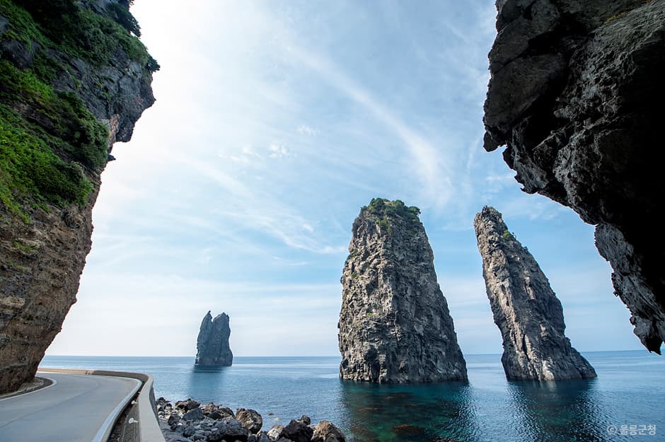 Samseonam Rocks [National Geopark] (삼선암 (울릉도, 독도 국가지질공원))