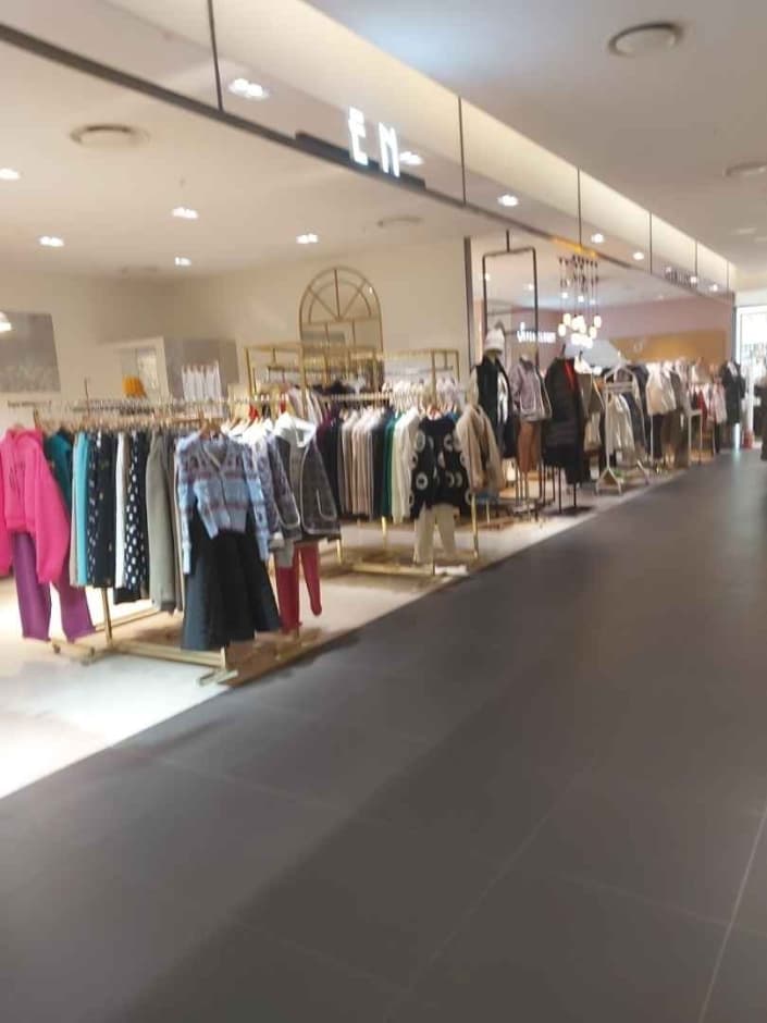 EN [Tax Refund Shop] (EN)