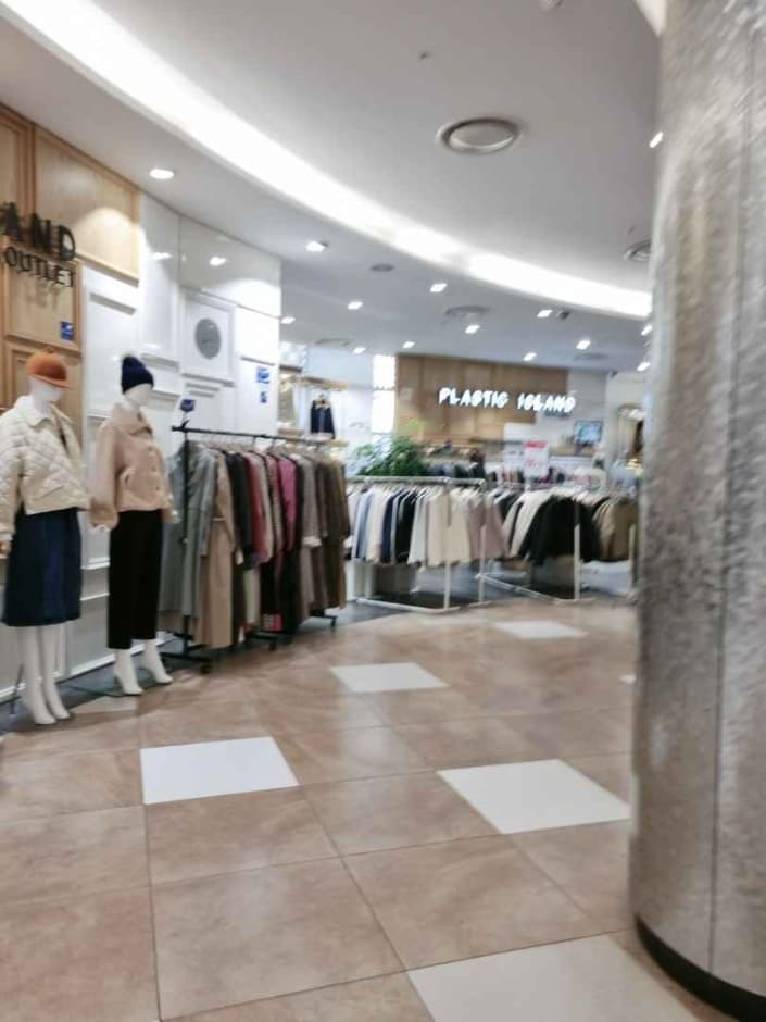 Plastic Island [Tax Refund Shop] (플라스틱아일랜드)