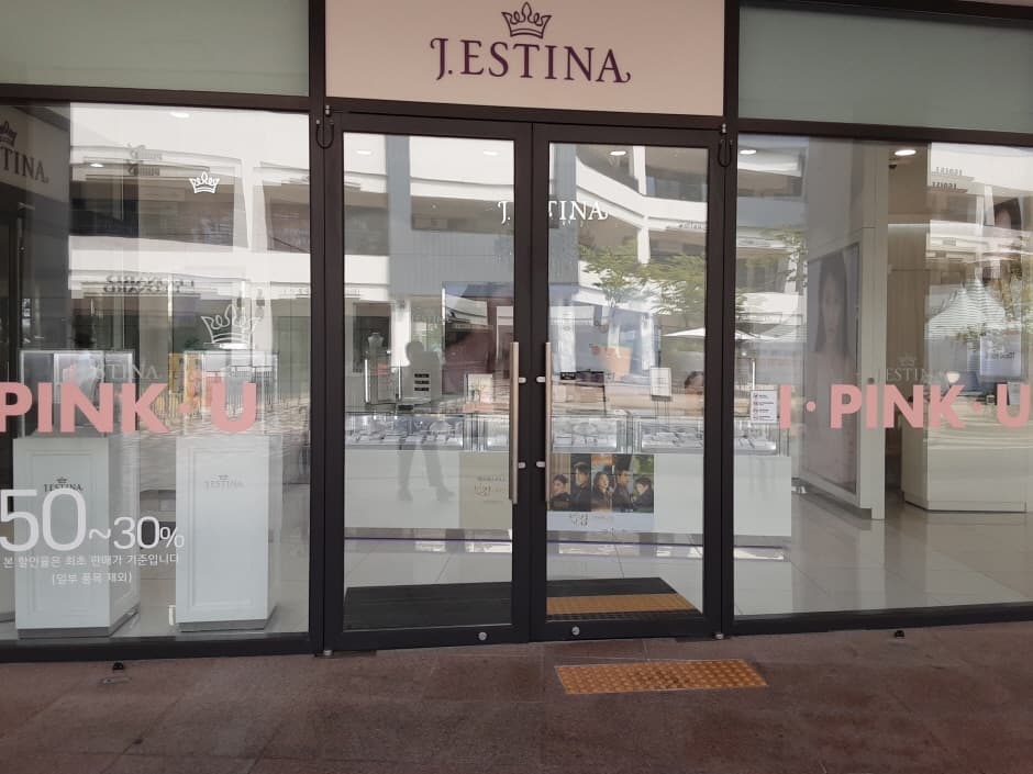 J.Estina - Hyundai Outlets Gimpo Branch [Tax Refund Shop] (제이에스티나 현대아울렛 김포점)