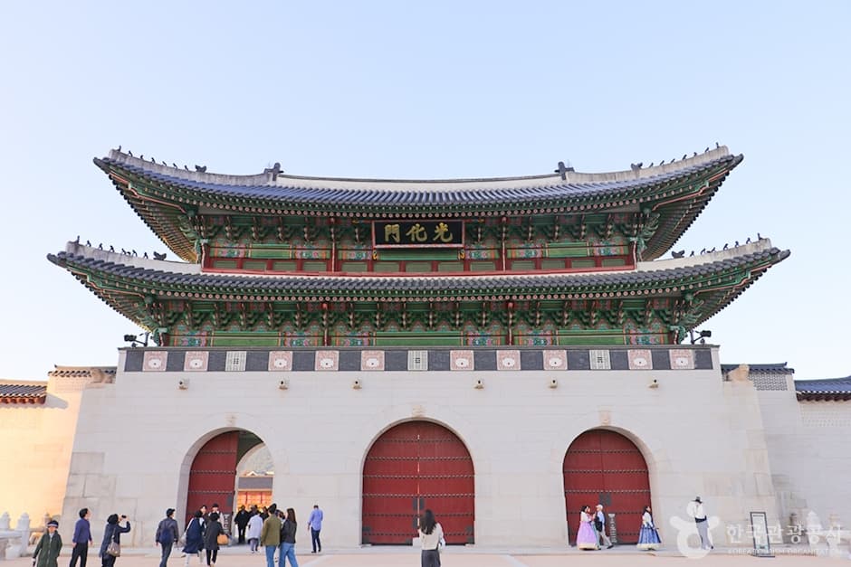 Gwanghwamun Gate (광화문)
