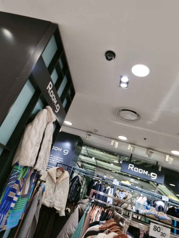 Room9 - Newcore Pyeongchon Branch [Tax Refund Shop] (룸나인 뉴코아 평촌)