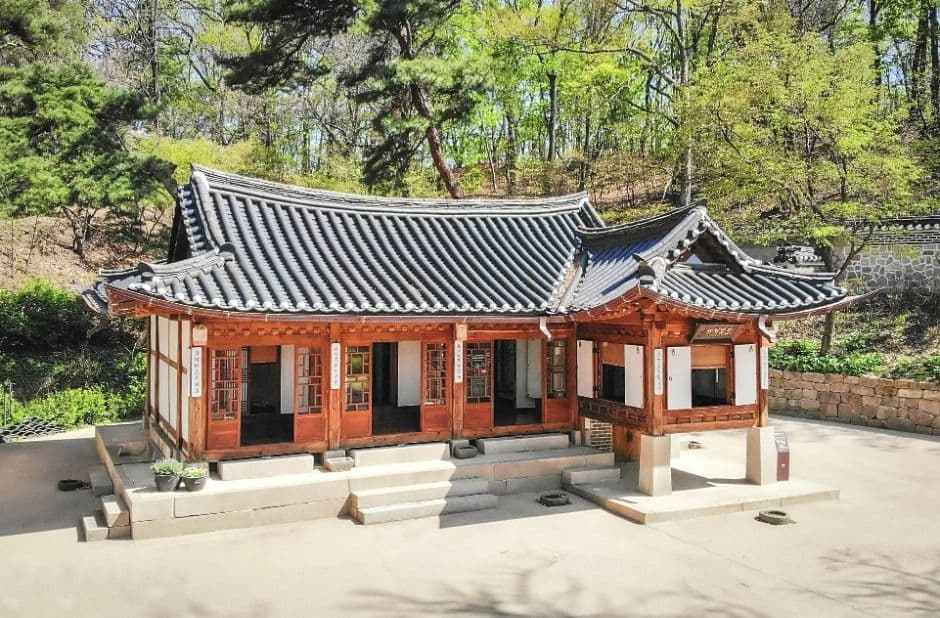 Kansong House (간송옛집)
