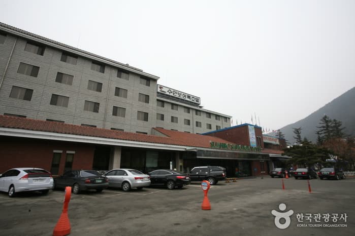 Sangnok Hotel (수안보상록호텔)