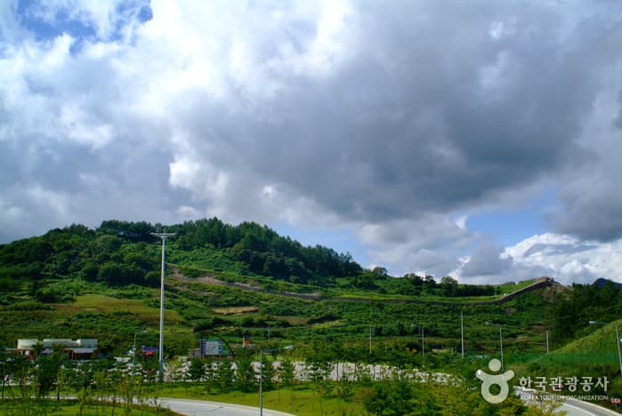 Danyang Jeokseong Fortress (단양 적성)