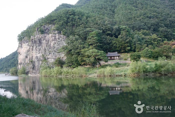 Gosanjeong Pavilion (고산정)