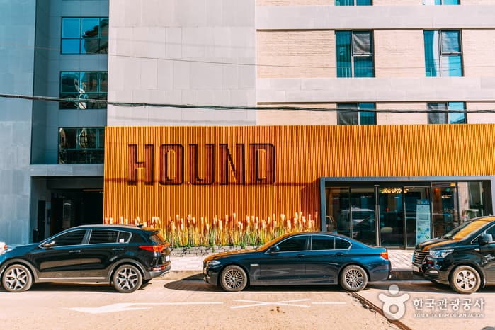 Hound Hotel Busan Station (하운드호텔 부산역점)