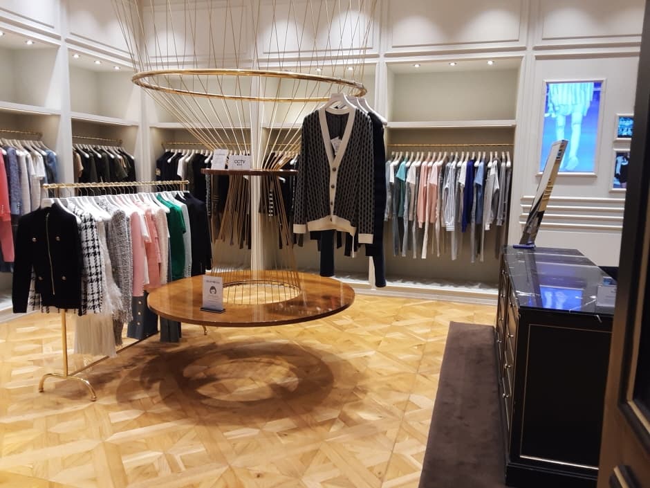 Balmain - World Tower Branch [Tax Refund Shop] (발망 월드타워점)