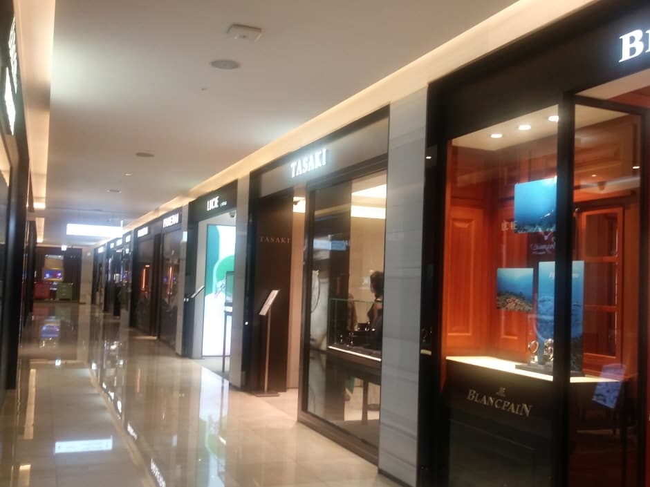 Tasaki - Hyundai Trade Center Branch [Tax Refund Shop] (타사키 현대무역)