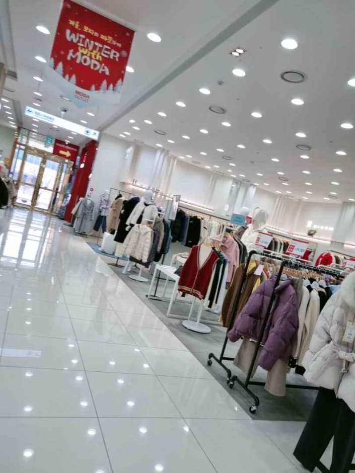 It Michaa - MODA Outlet Guri Namyangju Branch [Tax Refund Shop] (잇미샤모다아울렛구리남양주)