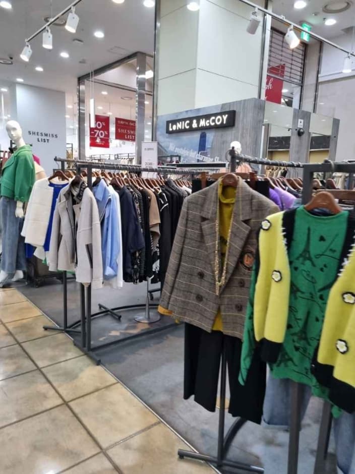 LeNIC & McCOY [Tax Refund Shop] (르니앤맥코이)