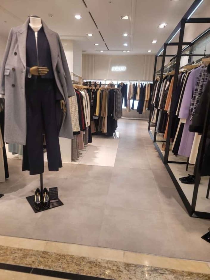 Jigott [Tax Refund Shop] (지고트)