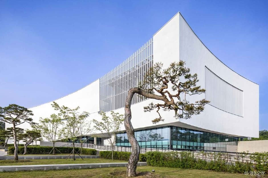 Rainbow Healing Center (레인보우 힐링센터)