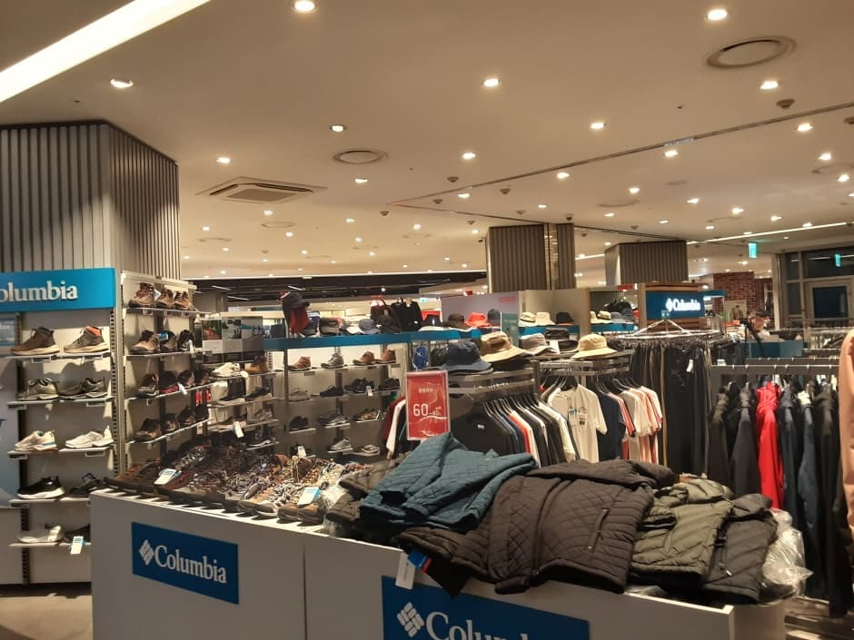 Columbia - Hyundai Garden5 Branch [Tax Refund Shop] (컬럼비아 현대가든파이브)
