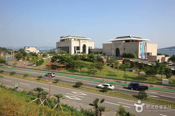Mokpo Culture & Arts Center (목포문화예술회관)