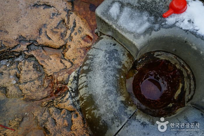Osaek Mineral Spring (오색약수터)